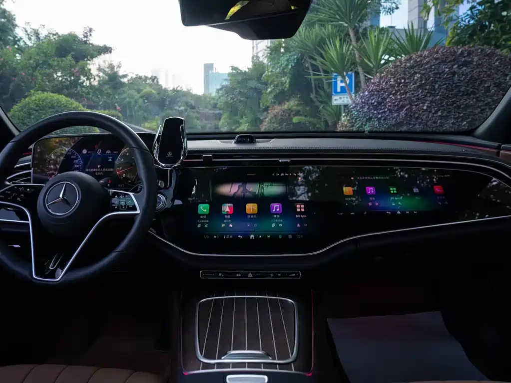 Mercedes-Benz E-Class E 2025 E 300 L Luxury