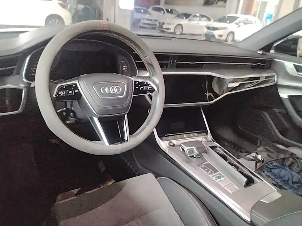 Audi A6L — миниатюра 10