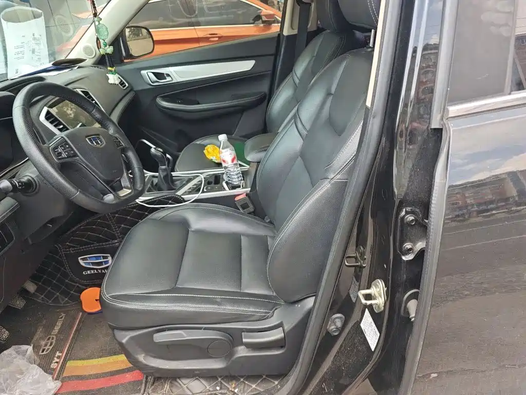 Geely Vision X6 — миниатюра 11