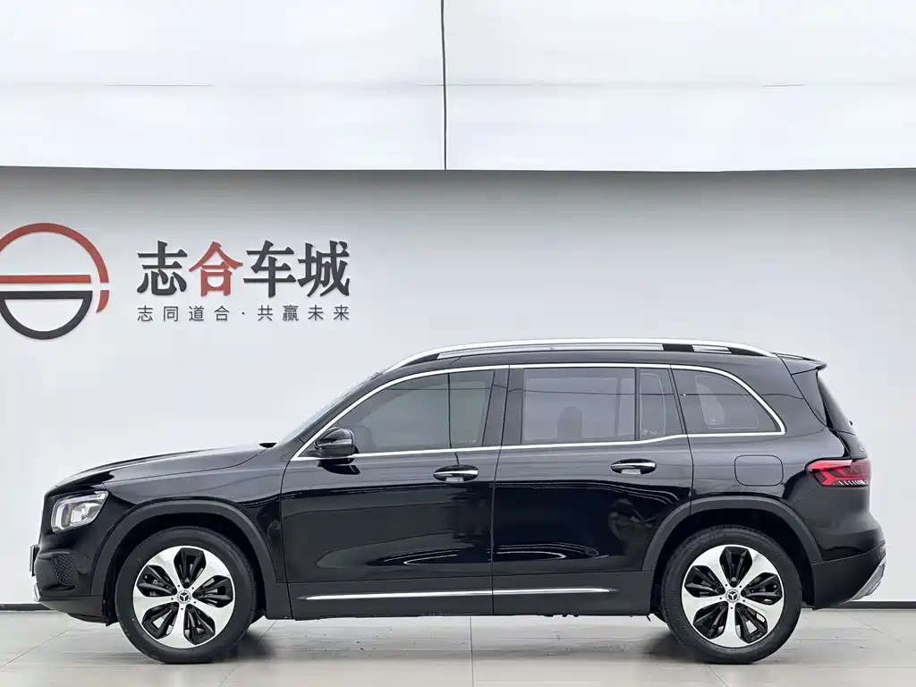 Mercedes-Benz GLB — миниатюра 5
