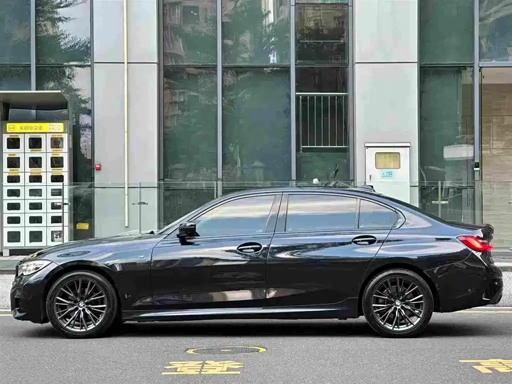 BMW 3 Series — миниатюра 2