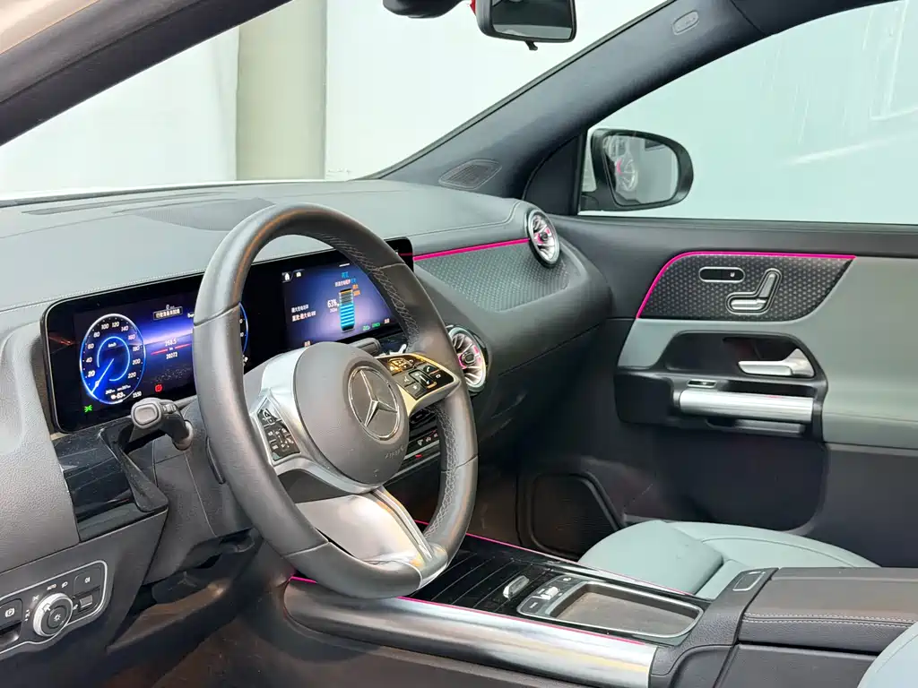 Mercedes-Benz EQA — миниатюра 9