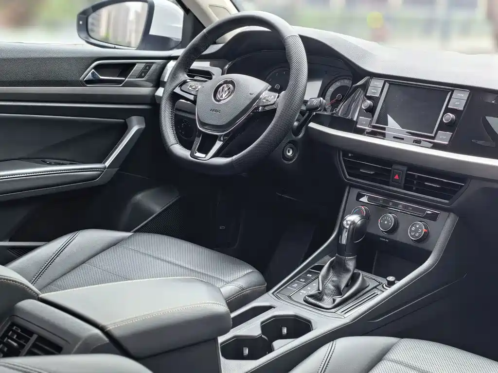 Volkswagen Lavida — миниатюра 10