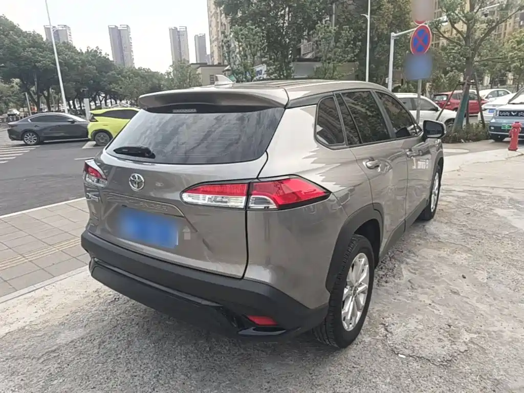 Toyota Frontlander — миниатюра 7