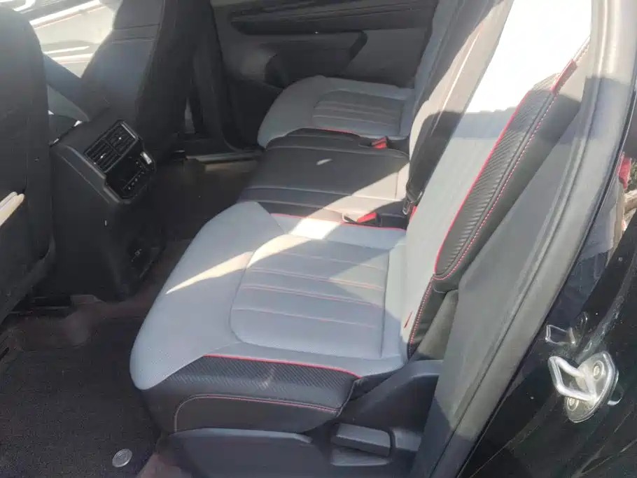 Volkswagen Teramont — миниатюра 11