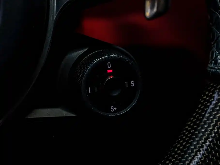 Porsche Cayenne — миниатюра 18