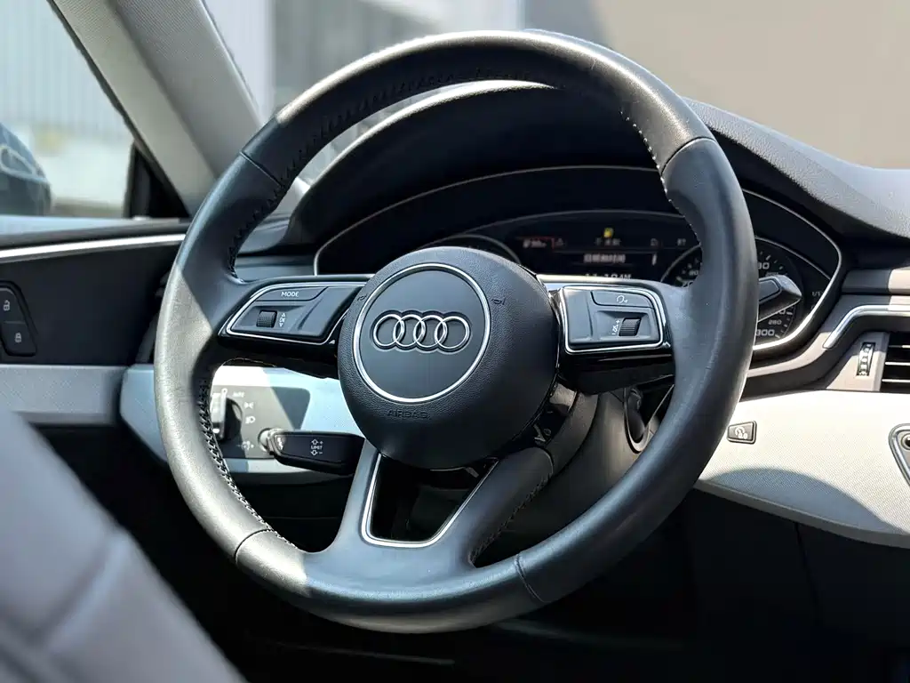 Audi A5 (Import) — миниатюра 4