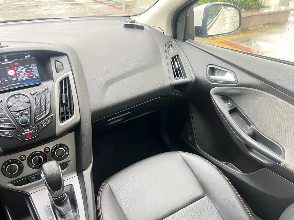 Ford Focus — миниатюра 19