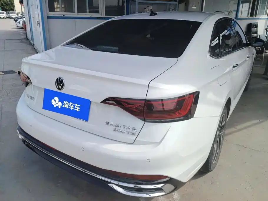 Volkswagen Sagitar — миниатюра 3