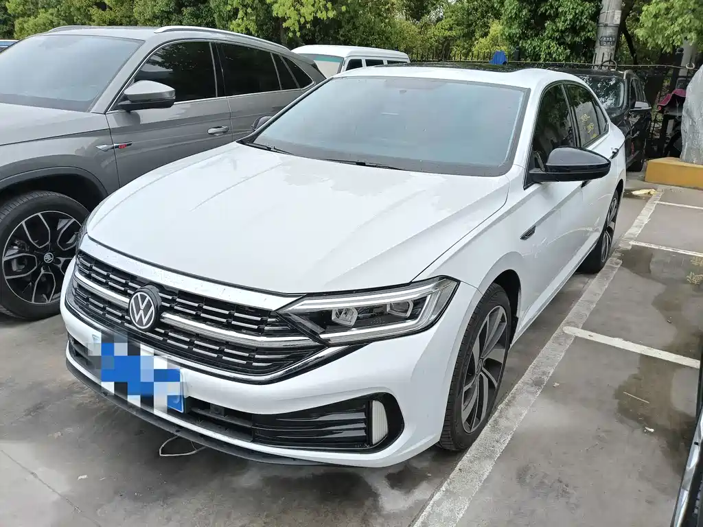 Volkswagen Sagitar 2025