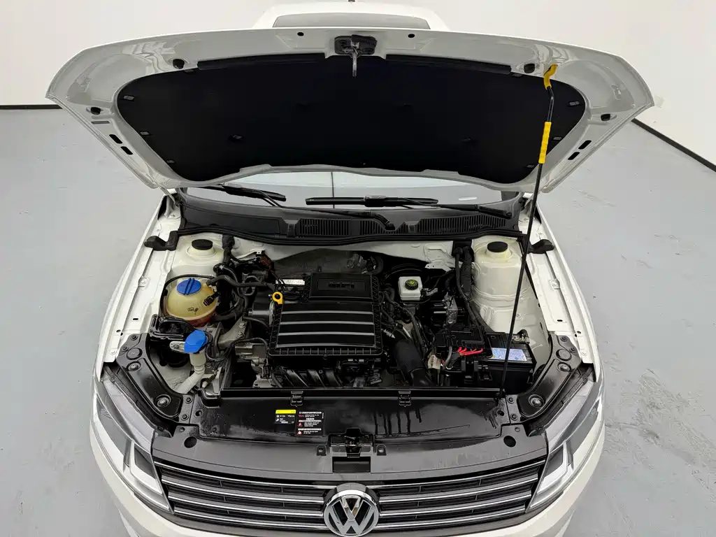 Volkswagen Lavida — миниатюра 17