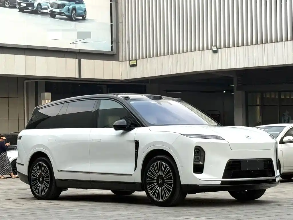 NIO ES8 — миниатюра 3
