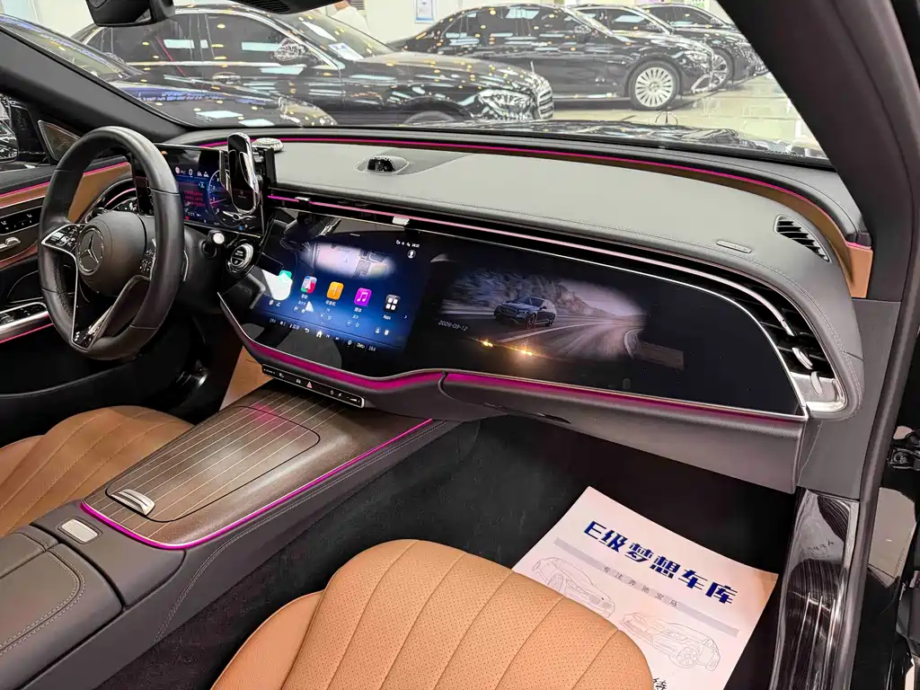 Mercedes-Benz E-Class — миниатюра 16