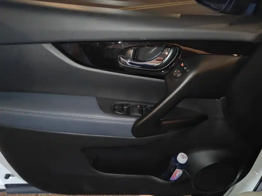 Nissan Qashqai — миниатюра 7