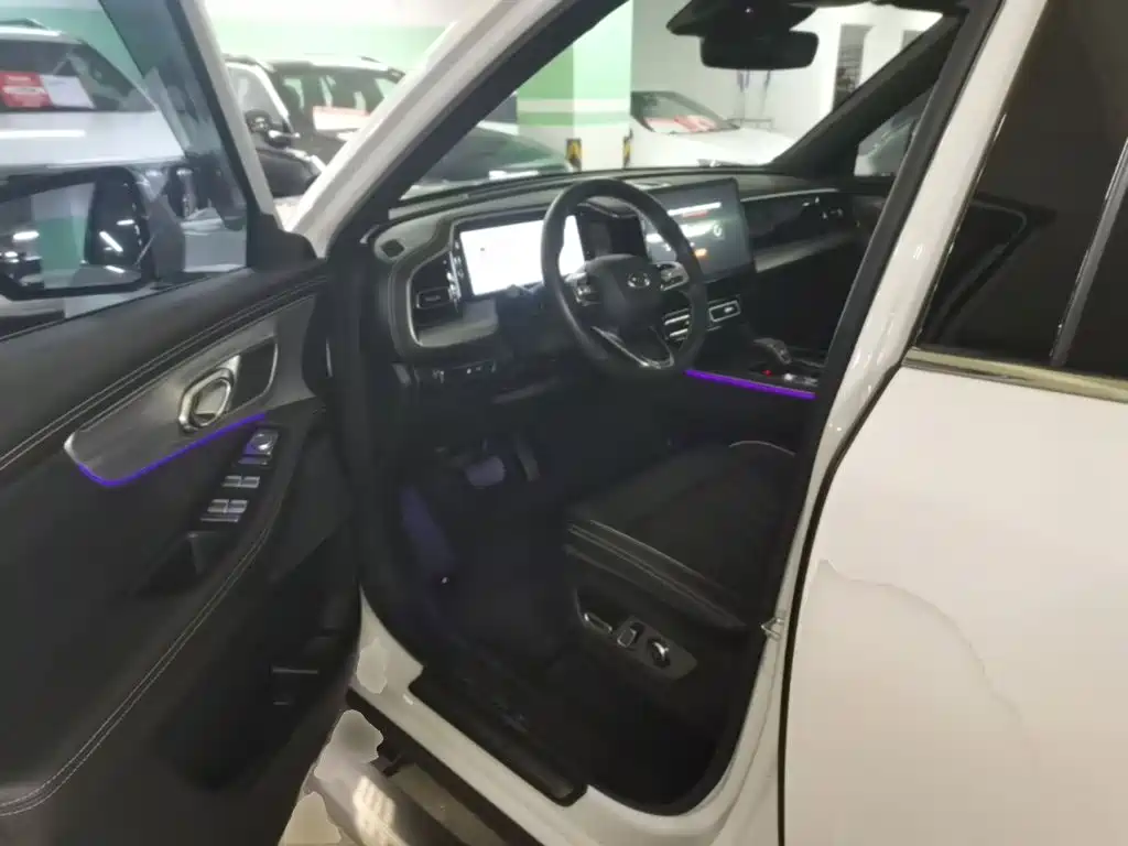 GAC Motor Trumpchi GS8 — миниатюра 15