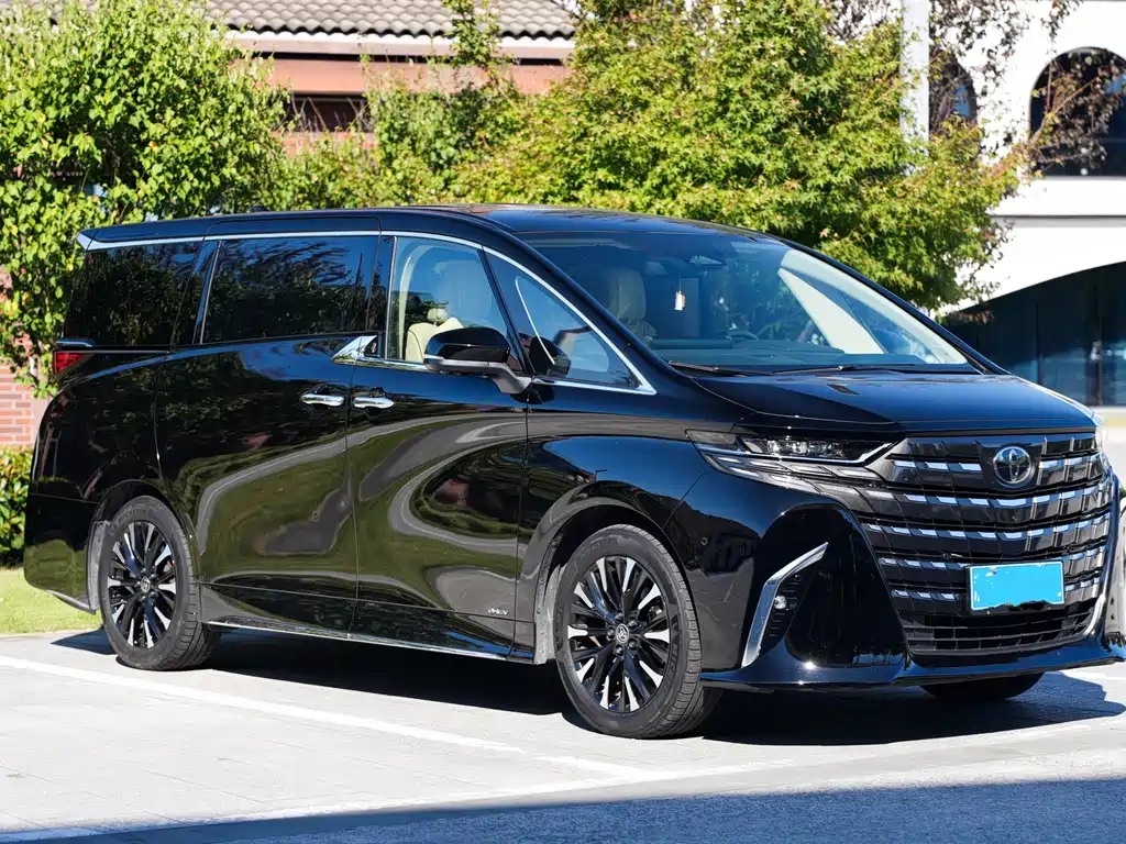 Toyota Alphard — миниатюра 2