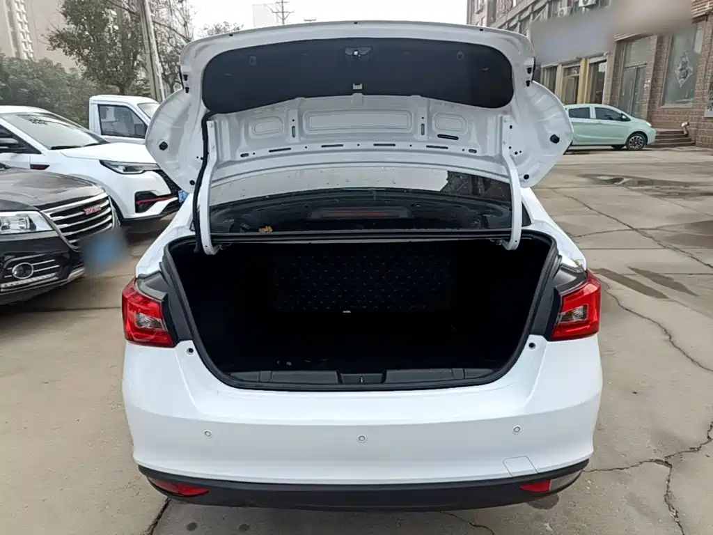 Chery Arrizo 5 — миниатюра 19