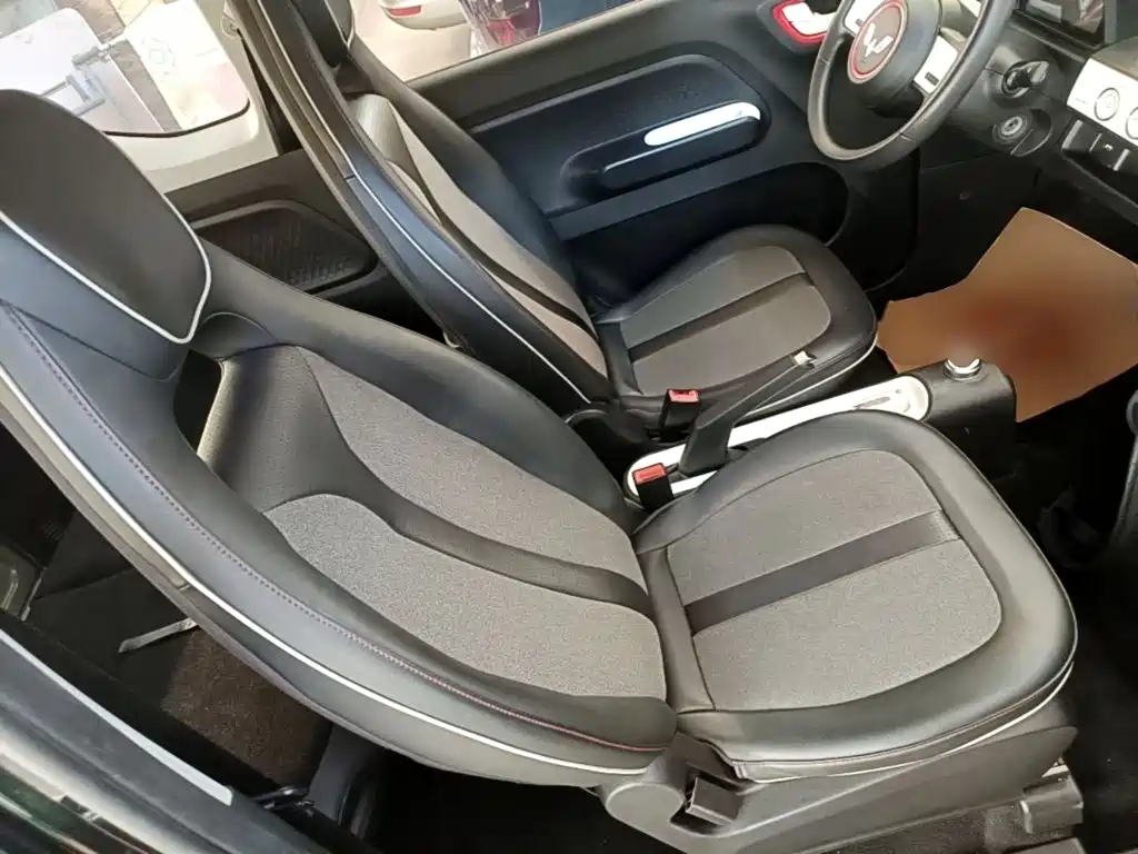 Wuling MINIEV — миниатюра 25