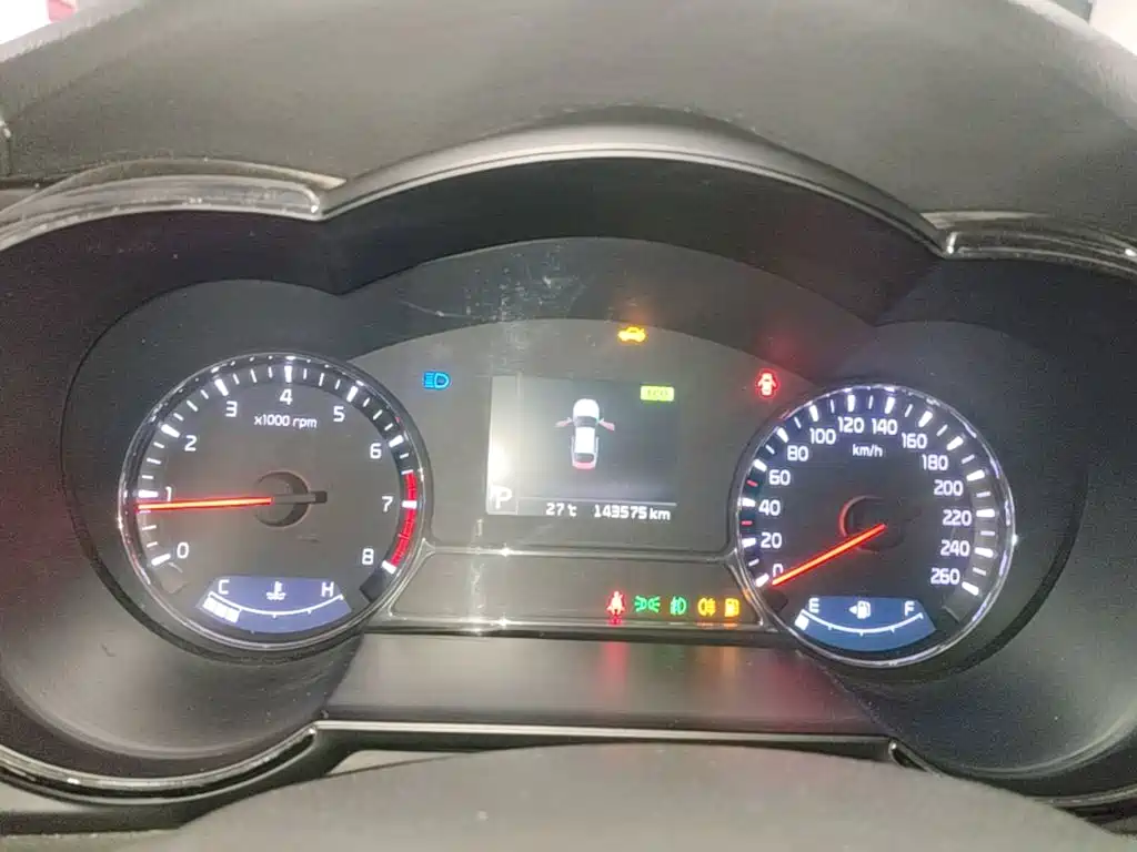 Kia K5 — миниатюра 12
