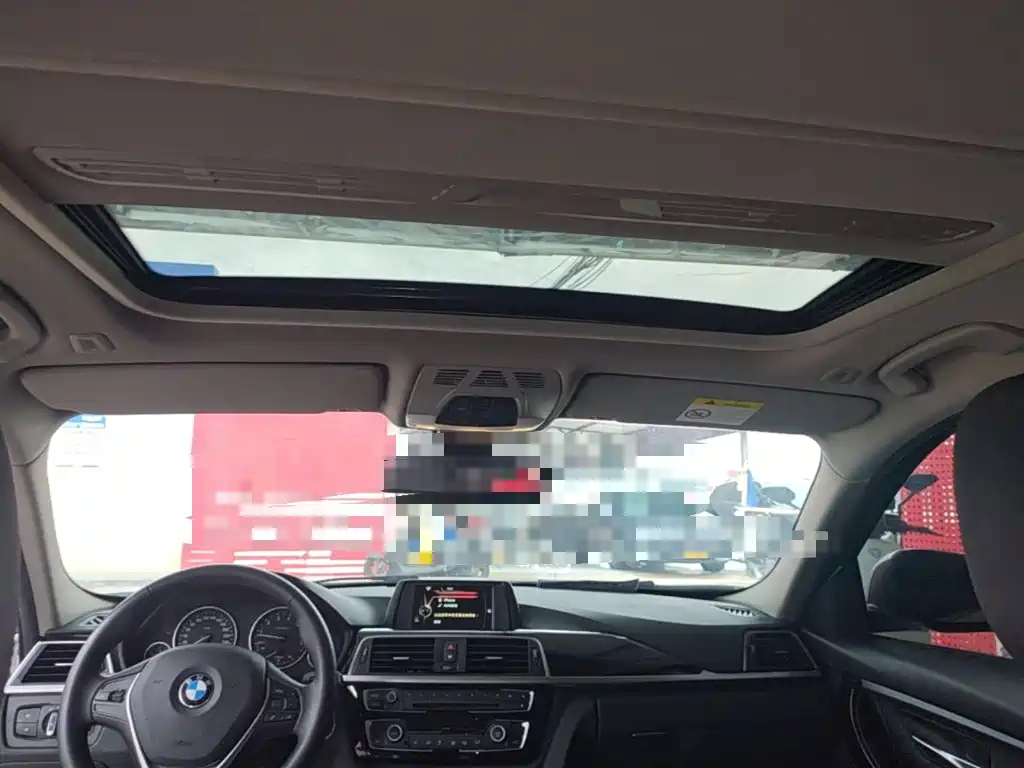 BMW 3 Series — миниатюра 18