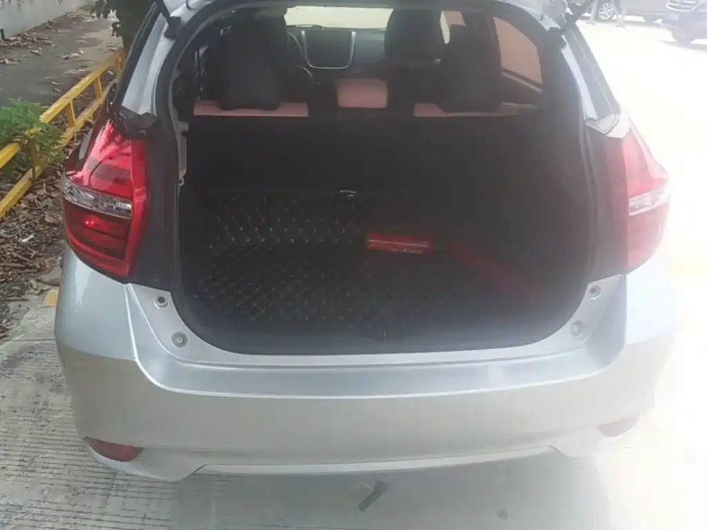 Toyota Vios FS — миниатюра 19