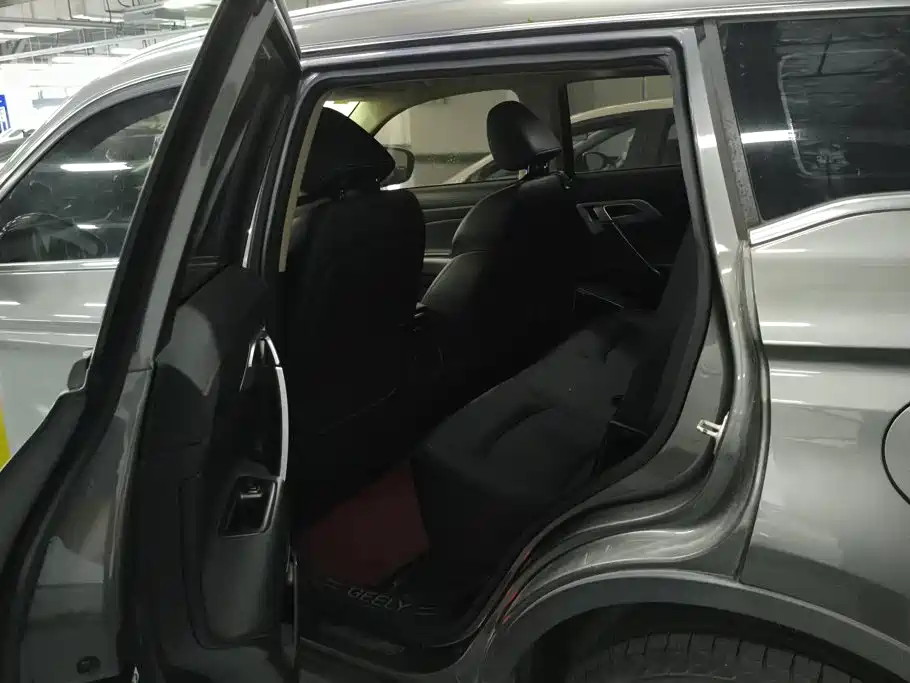 Geely Boyue — миниатюра 11