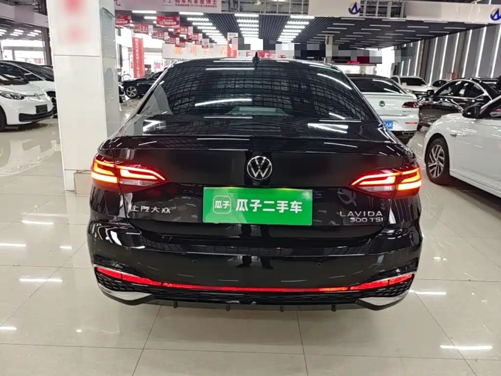 Volkswagen Lavida — миниатюра 6