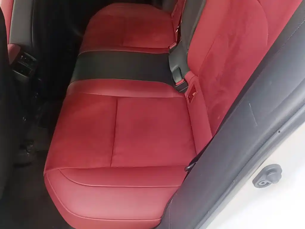 Lexus UX — миниатюра 17