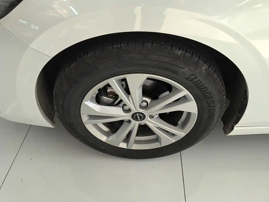 Nissan Sylphy — миниатюра 23
