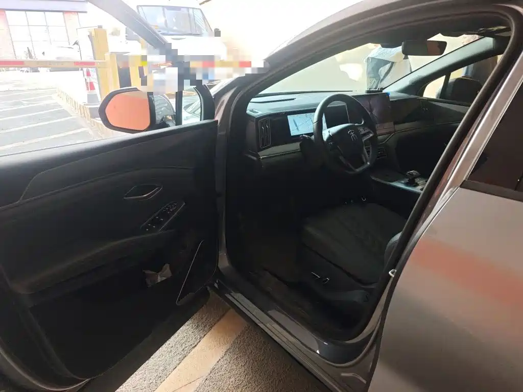 BYD L DM-i — миниатюра 12