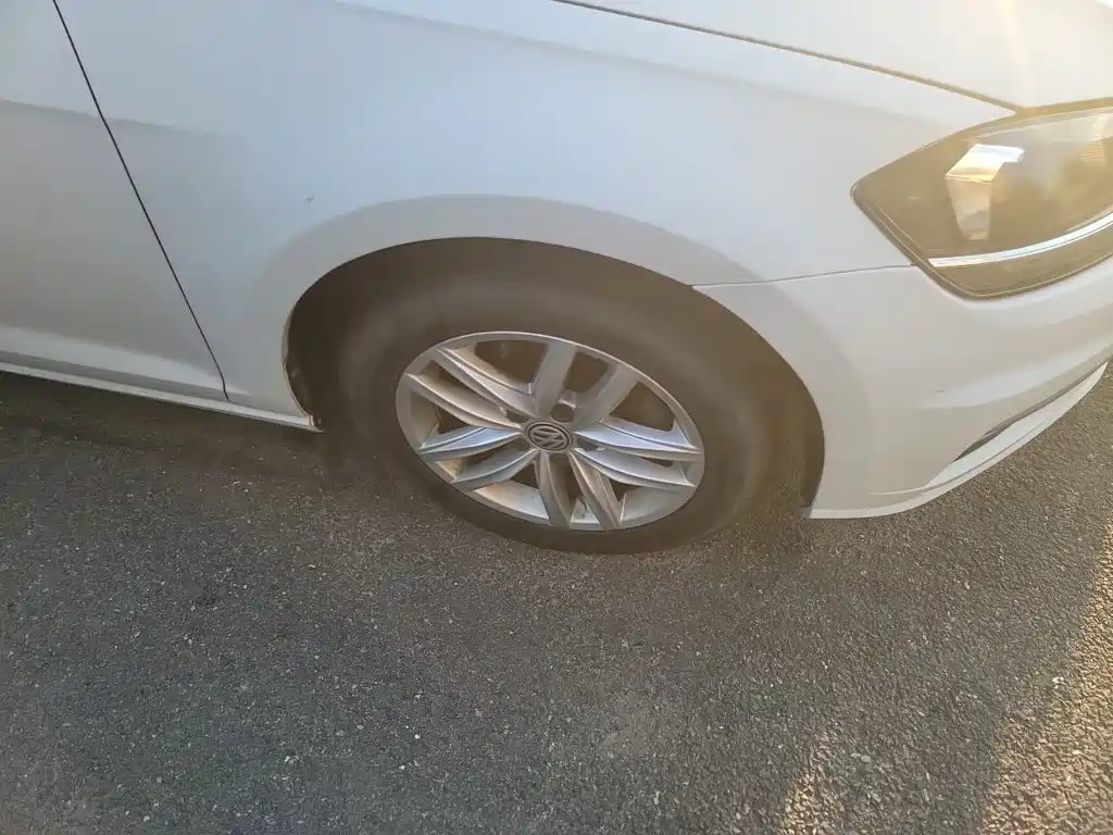 Volkswagen Golf — миниатюра 8