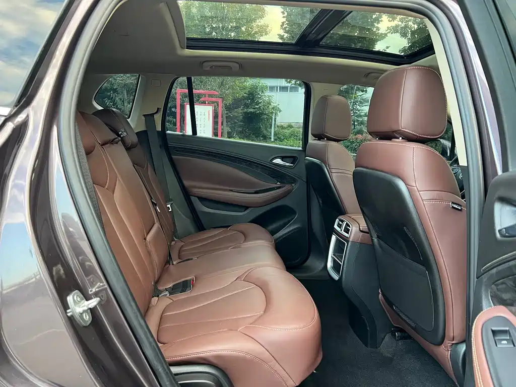 Buick Envision Plus — миниатюра 13