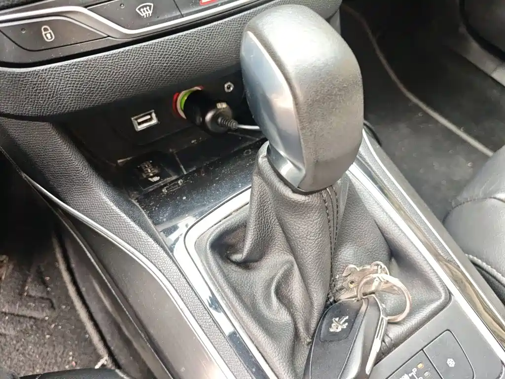 Peugeot 408 — миниатюра 7