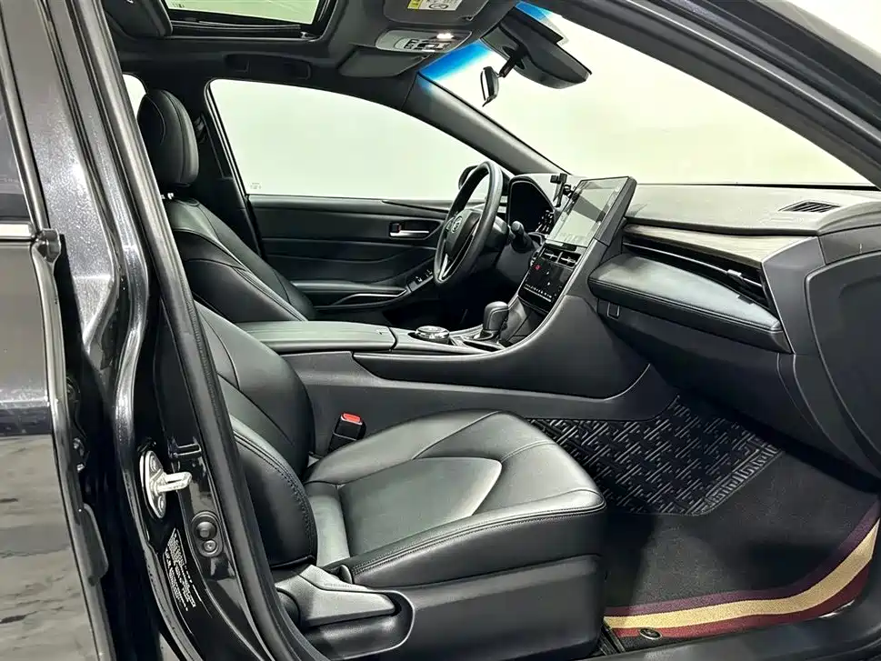 Toyota Avalon — миниатюра 7
