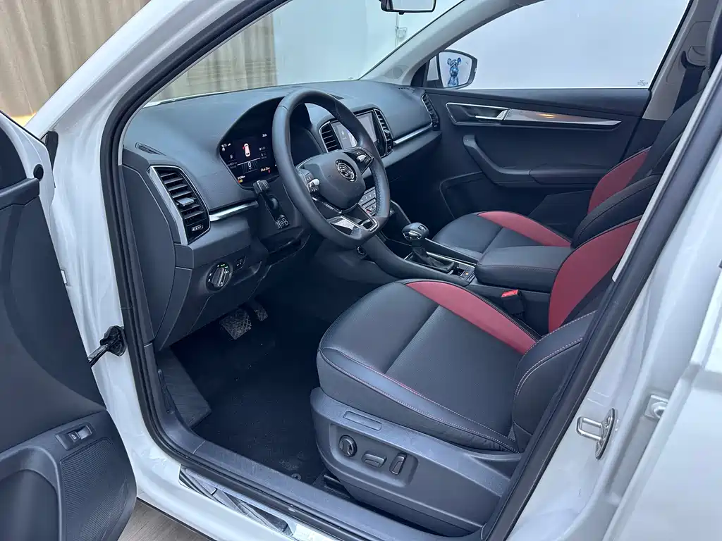 Skoda Karoq — миниатюра 7