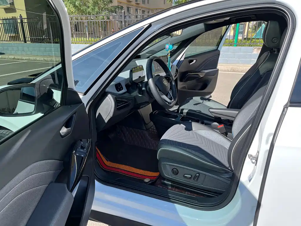 Volkswagen ID.3 — миниатюра 4
