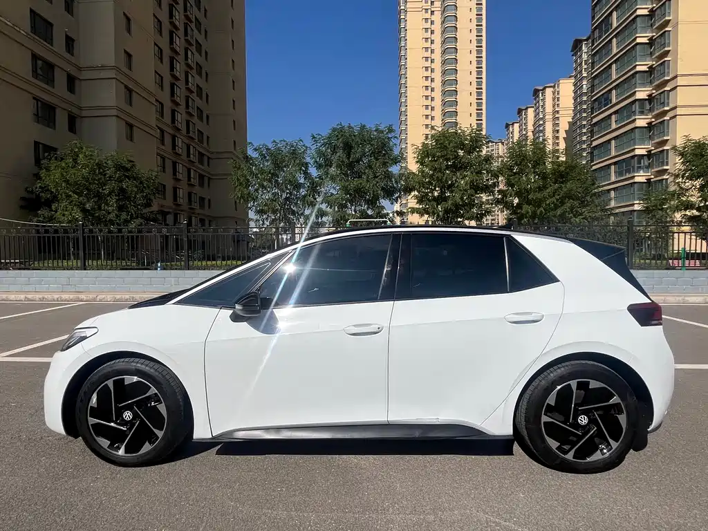 Volkswagen ID.3 — миниатюра 12
