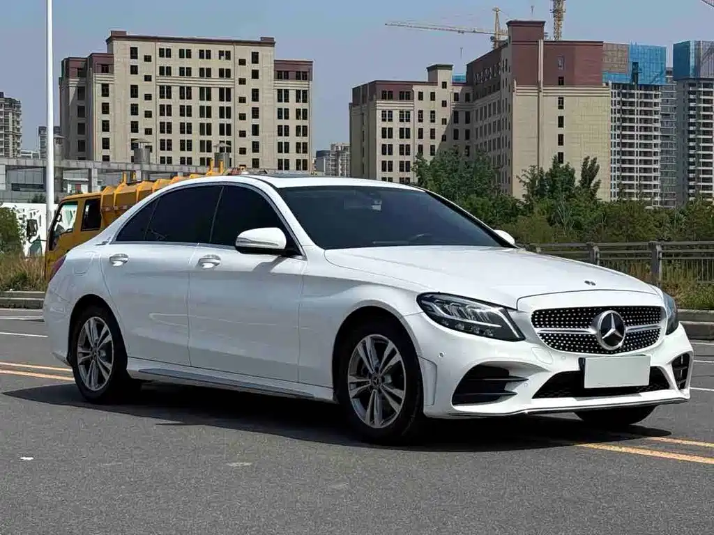 Mercedes-Benz C-Class — миниатюра 3