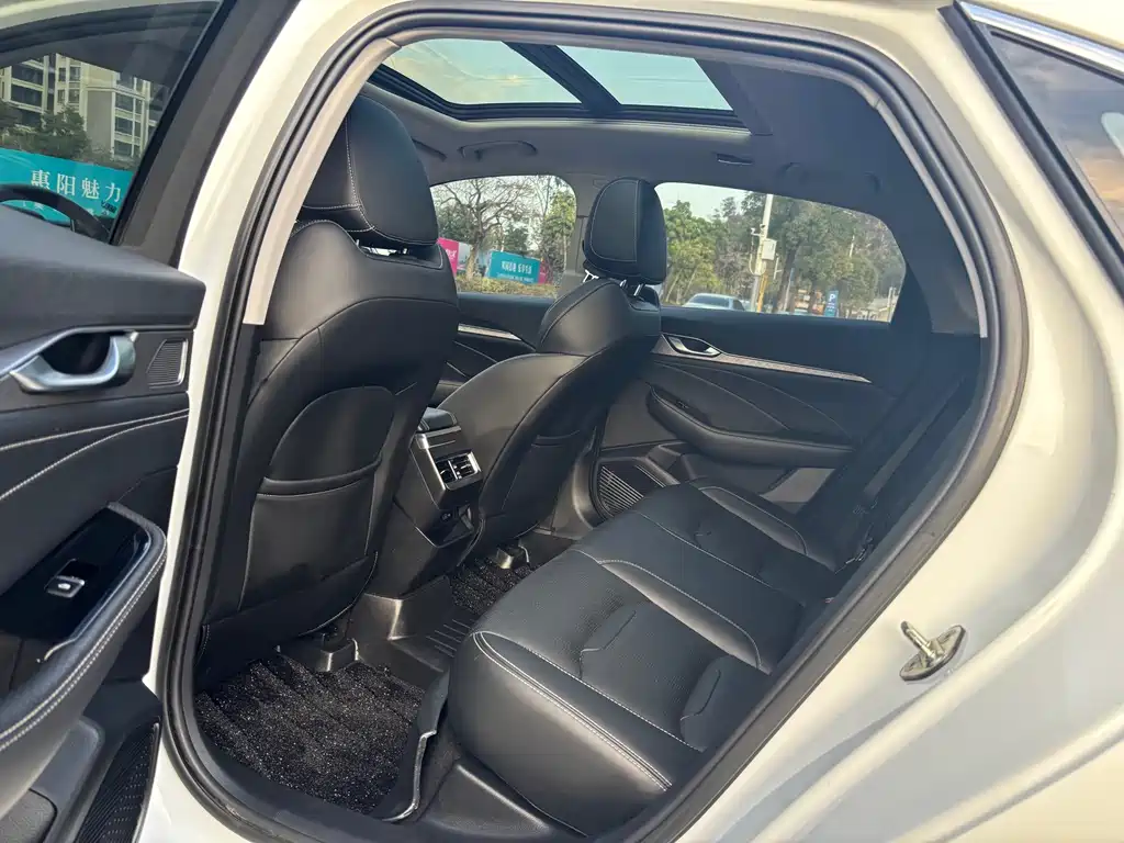 GEELY AUTOMOBILE XINGRUI