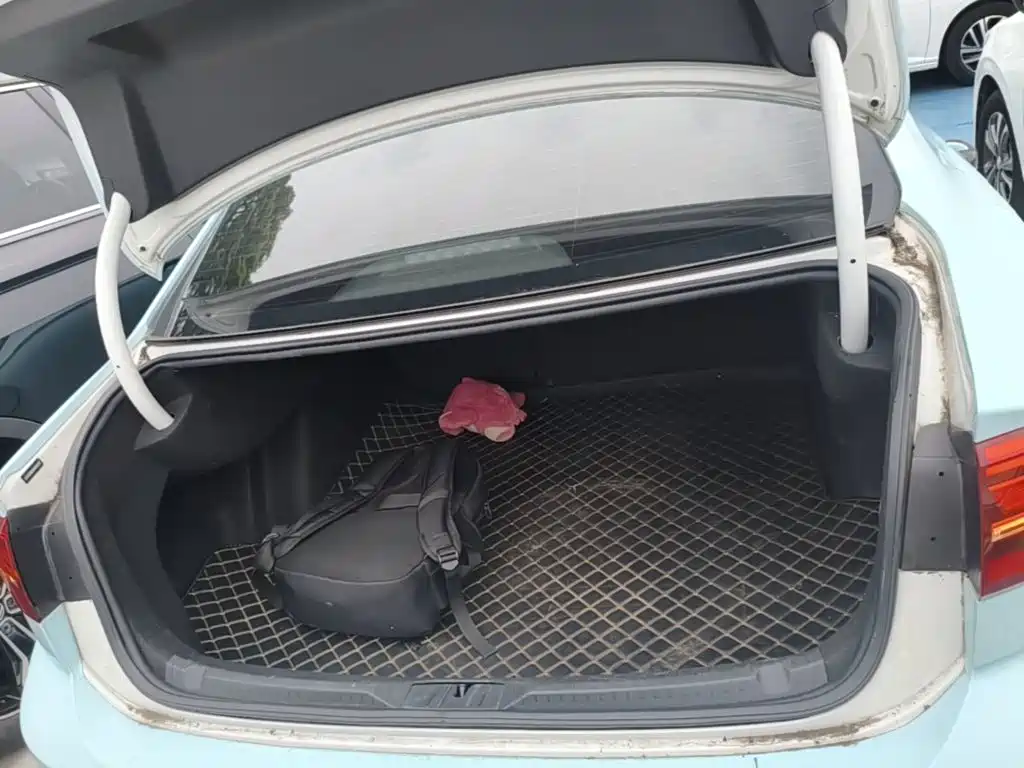 Volkswagen Lamando — миниатюра 19