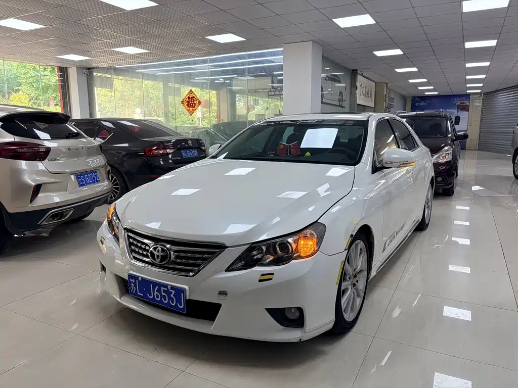 Купить Toyota Reiz