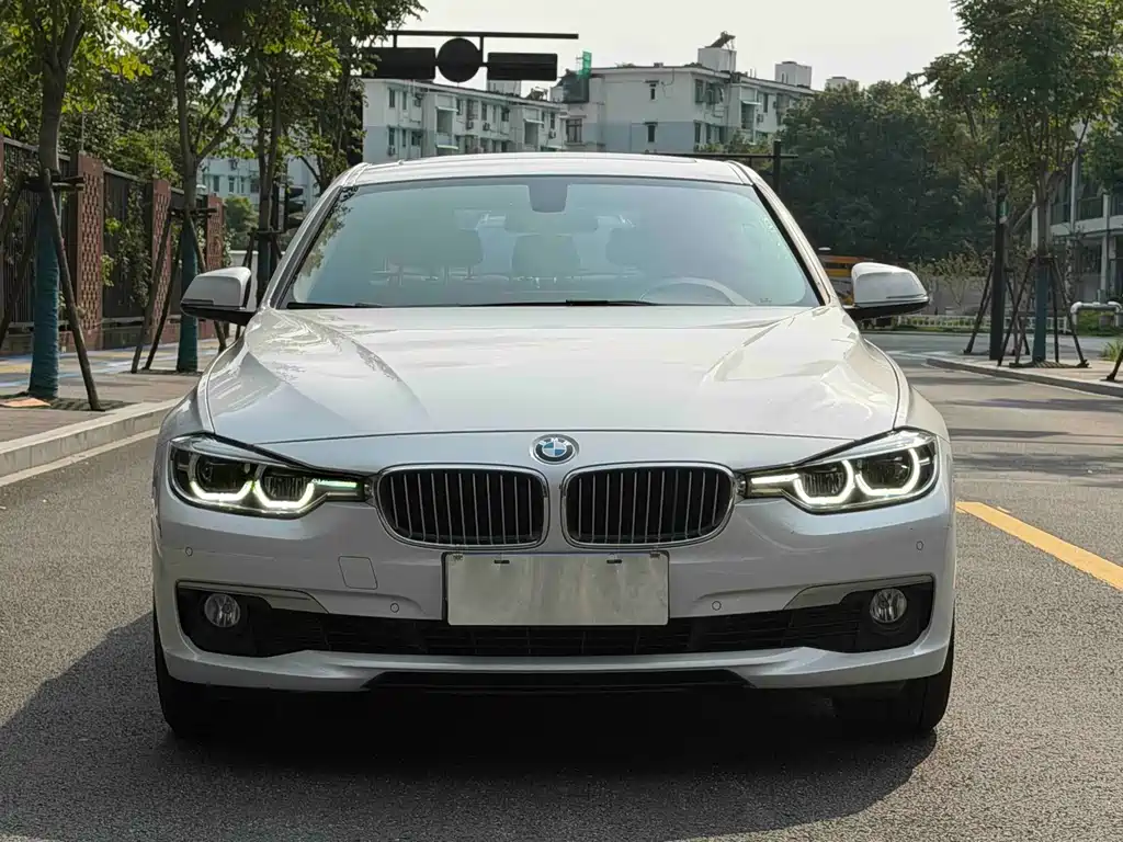 BMW 3 Series — миниатюра 2