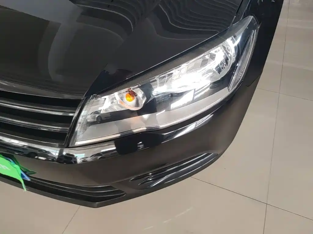Volkswagen Jetta — миниатюра 24