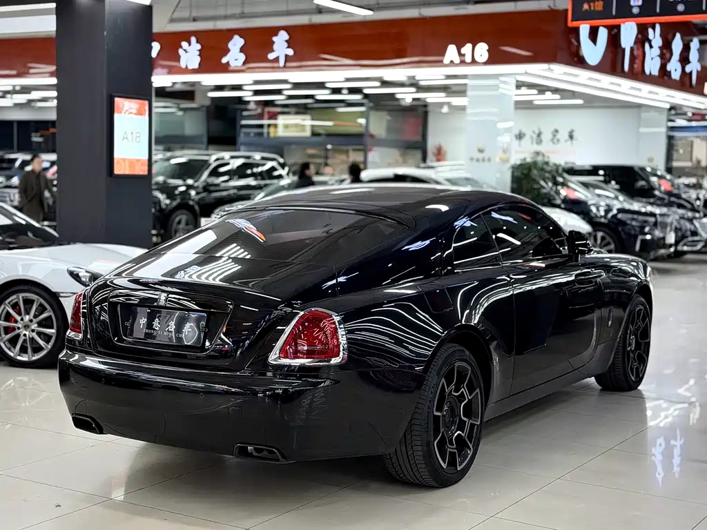 ROLLS-ROYCE PHANTOM