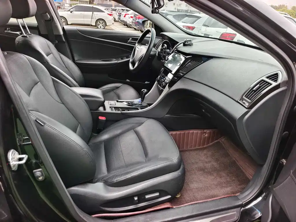 Hyundai Sonata — миниатюра 17