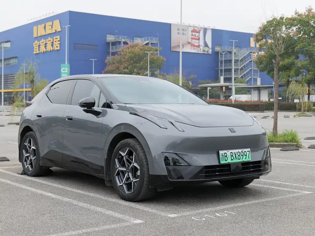 Lynk & Co 20 — миниатюра 3
