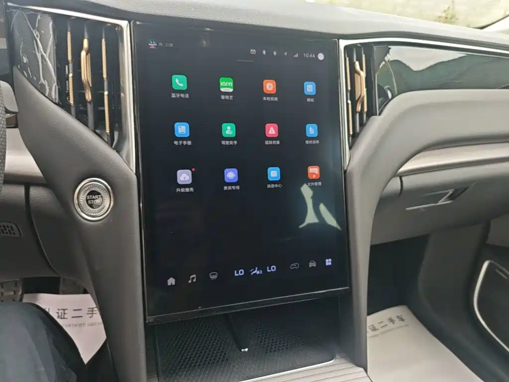 Hongqi Hongqi HS7 PHEV — миниатюра 13