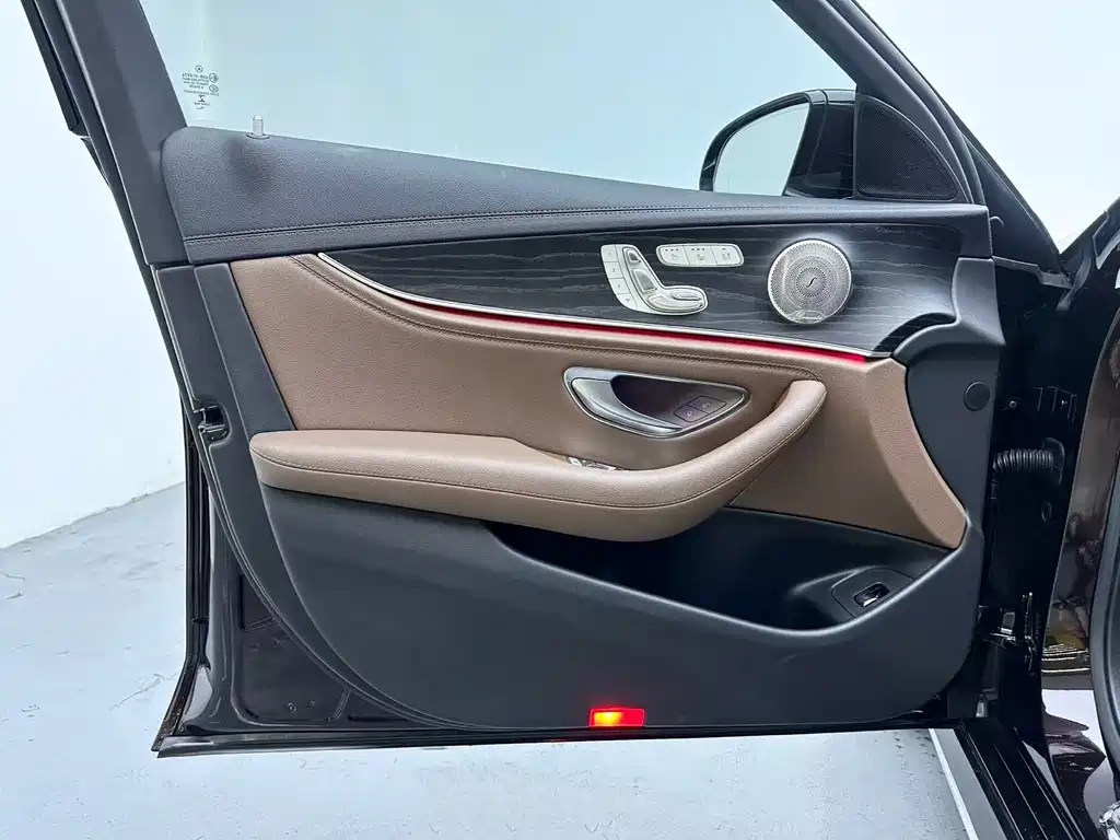 Mercedes-Benz E-Class E 2023 E 300 L Luxury