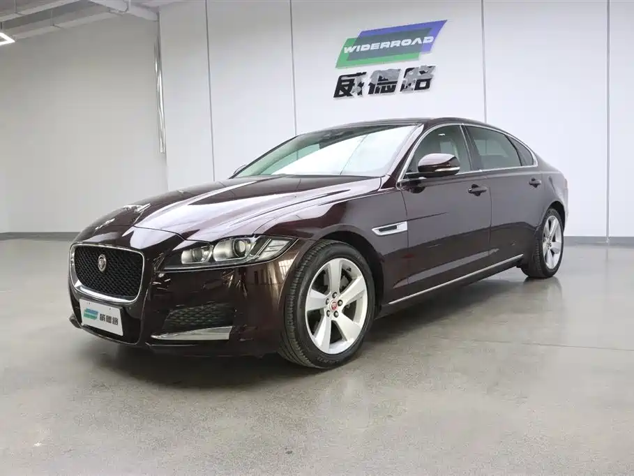 Купить Jaguar XFL