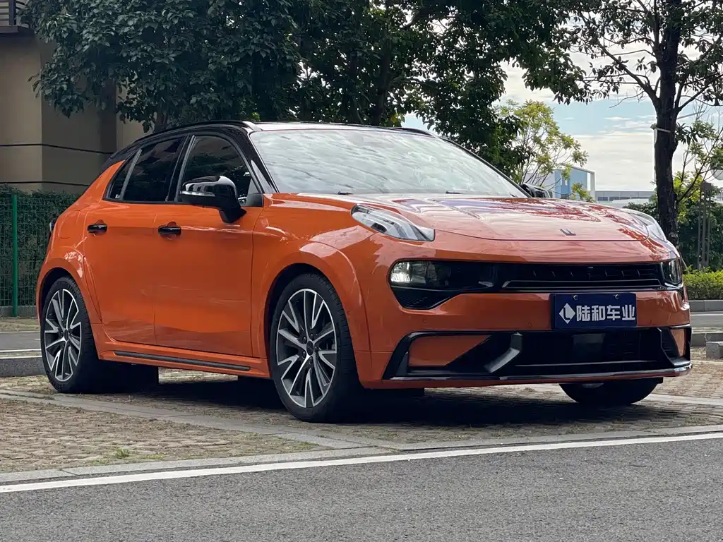 LYNK & CO. 02 HATCHBACK